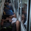 Ungheria choc: dopo il muro, migranti in vagoni chiusi5