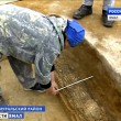 Russia, corpo di bambino nella mummia medievale di betulla