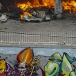 Napoli, vasto incendio vicino ai binari: bloccato traffico metro5