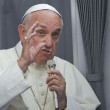 Papa Francesco: "Non ho assaggiato la coca, questo è chiaro, eh?"