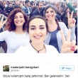 Turchia, attentato kamikaze al confine Siria: in un selfie alcune delle vittime3