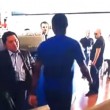 VIDEO YouTube - Juan Jesus ignora Thohir. E il presidente gli dà un calcetto
