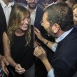 Ignazio Marino abbraccia Maria Elena Boschi alla Festa dell'Unità FOTO 2