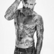 Josh Mario John, modello hipster tatuato fa impazzire web 3