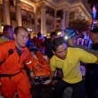 Bomba centro bangkok, almeno 15 morti. Tv: Ci sono turisti