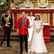 Kate Middleton non c'è...William va con Pippa al matrimonio