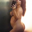 Kim Kardashian nuda con pancione su Instagram