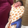 VIDEO YouTube, Los Angeles: neonato abbandonato in strada salvato da passante