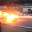 VIDEO YouTube: stuntman travolto da auto in fiamme durante show, illeso6