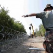 Ungheria, muro contro migranti sarà terminato ad agosto2
