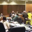 VIDEO YouTube Papà prende a pugni killer figlia in Tribunale 01