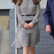 Kate Middleton, frangetta e spacco quasi fino a slip...FOTO2