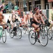 Philadelphia, Naked Bike: migliaia nudi in bicicletta2