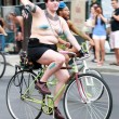 Philadelphia, Naked Bike: migliaia nudi in bicicletta9