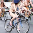 Philadelphia, Naked Bike: migliaia nudi in bicicletta5