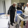 Papa Francesco visita dormitorio clochard vicino a Vaticano 6