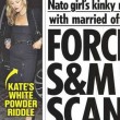 Kate Moss, polvere bianca sul vestito: è cocaina?