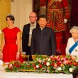 Kate Middleton in rosso: gioielli e diadema famiglia reale9