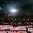 Tifosi protestano per prezzo biglietti Arsenal FOTO