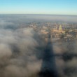 Nebbia "cancella" Londra: voli a terra e disagi21