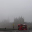 Nebbia "cancella" Londra: voli a terra e disagi19