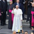 Il Papa a Firenze: "No a Chiesa ossessionata dal potere"06