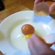 YOUTUBE Uovo con altro uovo dentro3