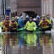 Maltempo, inondazioni in Inghilterra: centinaia di evacuati 03