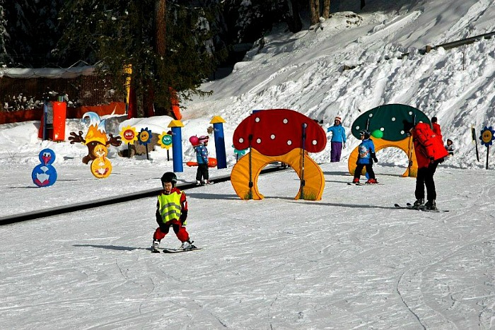 sciare con i bambini sulle alpi
