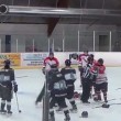 Hockey, rissa coinvolge 8 giocatori e un arbitro6