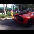 Lamborghini a fuoco parcheggiatore la stava provando3