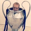 Sneijder mette il figlioletto...nella Champions4