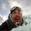 Snowboarder provoca valanga e la riprende con GoPro5