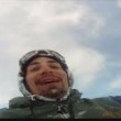 Snowboarder provoca valanga e la riprende con GoPro4