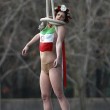 YOUTUBE Femen si "impiccano" per protesta contro Rohani 2