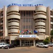 Burkina Faso, autobomba e spari davanti hotel occidentali3