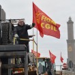 Ilva Genova, operai bloccano autostrada e sopraelevata FOTO 2