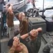YOUTUBE Marines inginocchiati davanti a pasdaran Iran