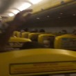 YOUTUBE Hostess Ryanair: Ghiaccio su volo, non voglio morire 4