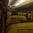YOUTUBE Hostess Ryanair: Ghiaccio su volo, non voglio morire 5