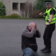 YOUTUBE Polizia Usa impara da quella scozzese a non uccidere 5