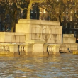 Londra, allerta inondazioni: Tamigi oltre gli argini FOTO 4