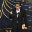 YOUTUBE Leonardo DiCaprio vince Oscar, la sua reazione 01