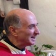 Don Giorgio, il parroco che benedice smartphone e tablet1