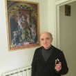 Don Giorgio, il parroco che benedice smartphone e tablet 2