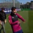 YOUTUBE Messi palleggia con...Eros Ramazzotti