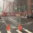 New York, crolla gru a Manhattan: almeno un morto, feriti 04