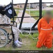 FOTO Isis: il boia disabile sulla sedia a rotelle01