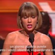 Taylor Swift ritira il grammy e attacca Kanye West VIDEO