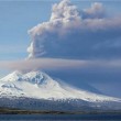 Alaska, eruzione vulcano Pavlof vista dall'aereo2